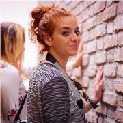 offro lezioni private di disegno e storia dell'arte. 26 anni, laureata in architettura